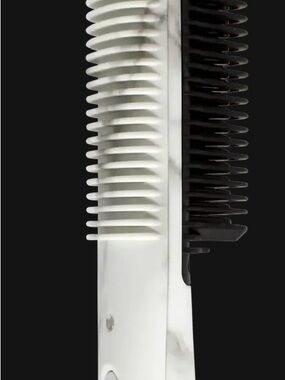Dual-Color Heated Hair Straightening Comb - Marble